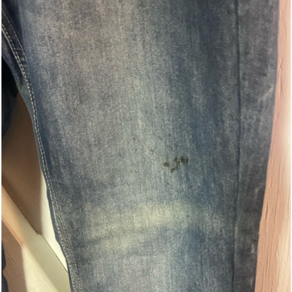 Pd & C denim Mens medium wash distressed blue jeans 36 x 32 men’s straight leg - Picture 3 of 9